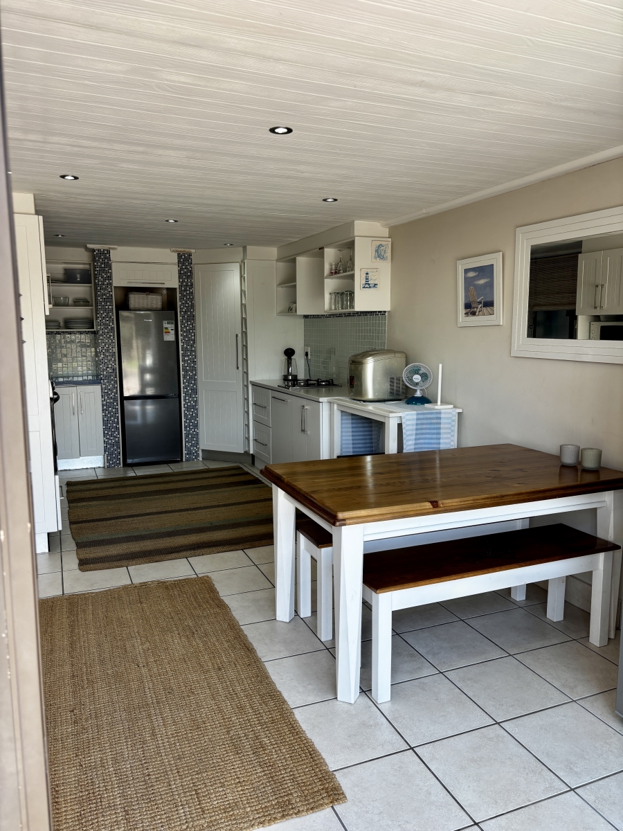 To Let 2 Bedroom Property for Rent in Keurbooms River Western Cape